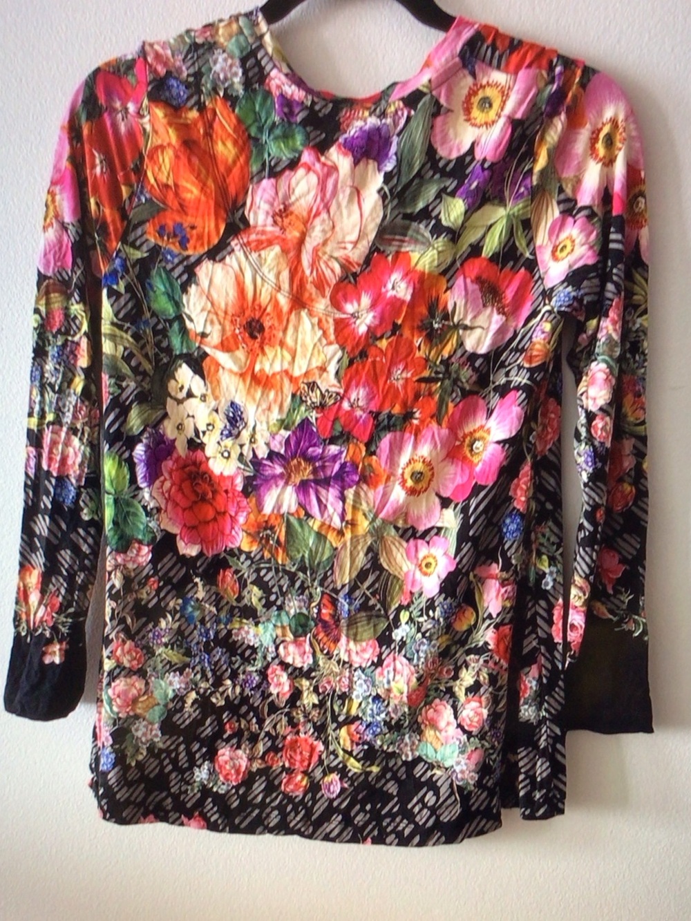 Johnny Was Multicolor Floral V-Neck Long Sleeve Top - Picture 5 of 10